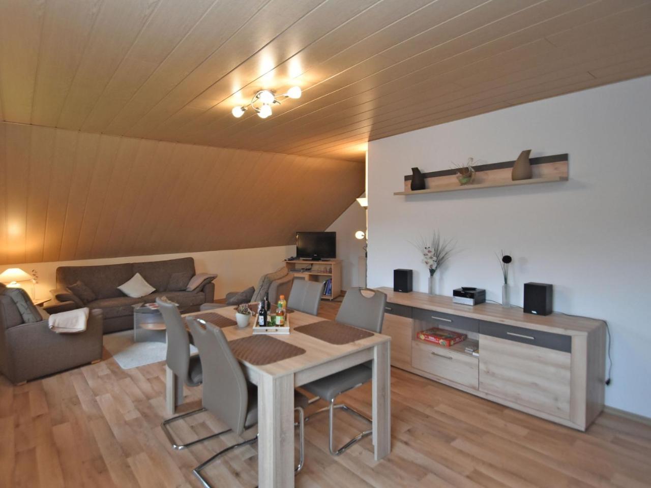 Cozy Apartment In Merlsheim With Garden Nieheim Ngoại thất bức ảnh