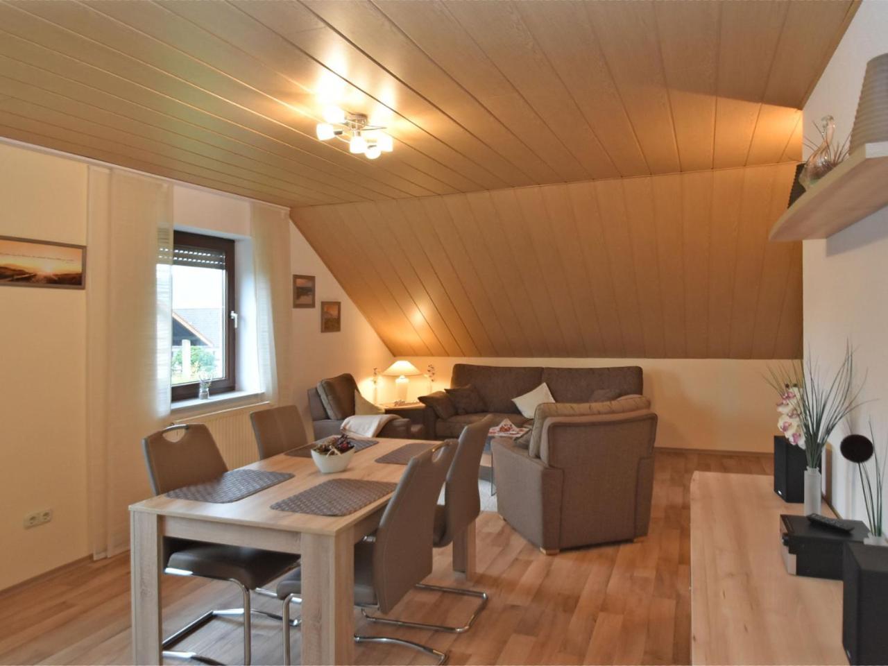Cozy Apartment In Merlsheim With Garden Nieheim Ngoại thất bức ảnh